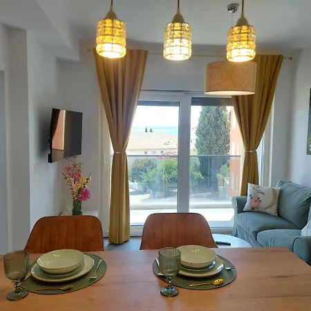 Modern Luxury Diva 3, 4 Stars, Ciovo, Okrug شقة تروغير