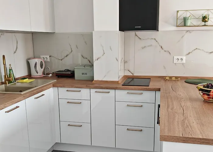 Modern Luxury Diva 3, 4 Stars, Ciovo, Okrug تروغير