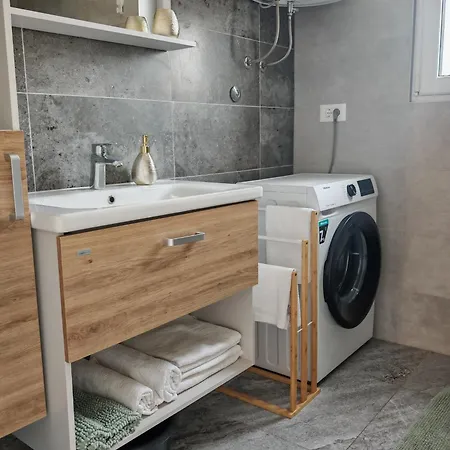 Modern Luxury Diva 3, 4 Stars, Ciovo, Okrug Appartamento *